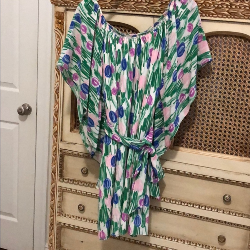 Leona size medium dress
